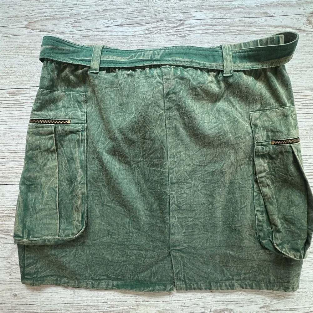NWT EarthBound Cargo Skirt Tie Dye Button Fly with tie Belt M